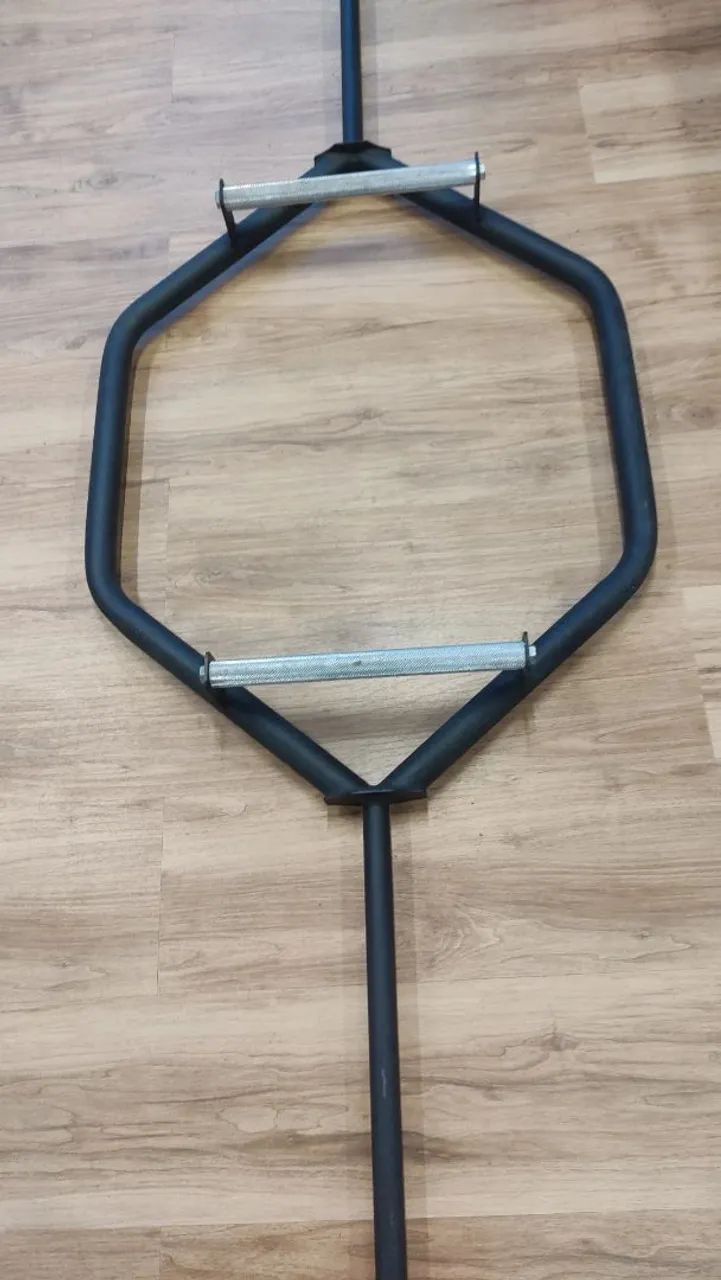 MATERIAL DE GINÁSTICA E MUSCULAÇÃO.