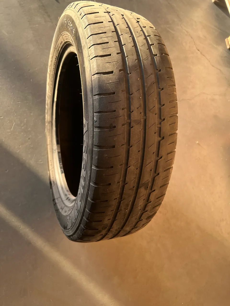 Pneu 175/65 R15 - Foto 2
