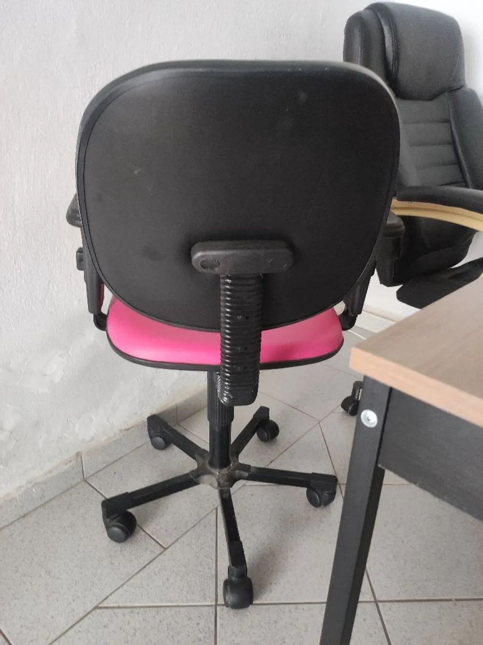 Cadeira escritório (rosa) - Foto 3