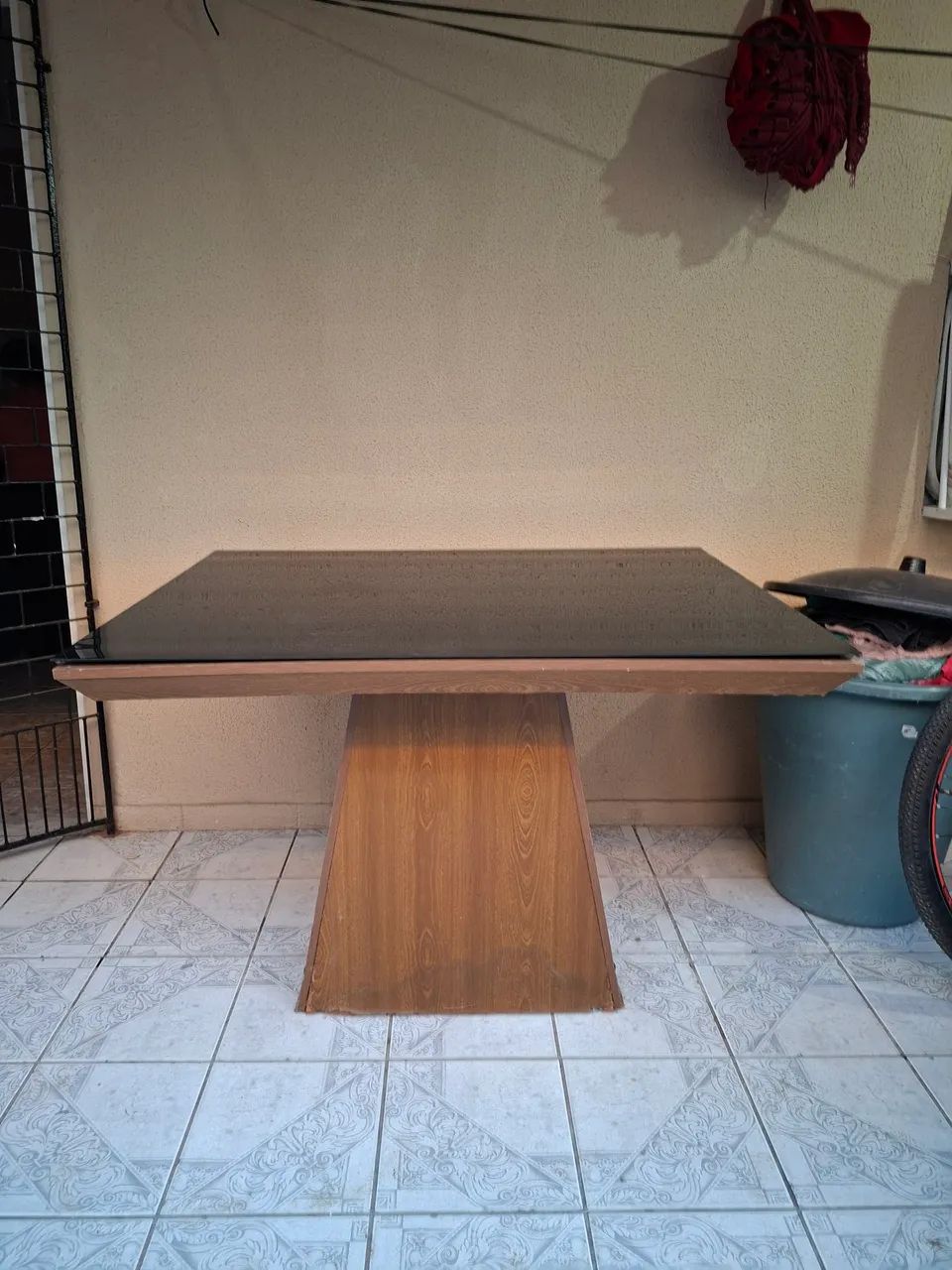 Mesa de Madeira Rústica e Elegante - Design Diferenciado