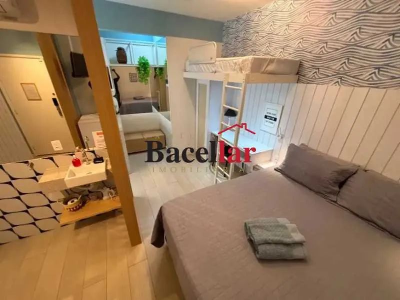 Kitnet/Conjugado : / Residencial / Copacabana