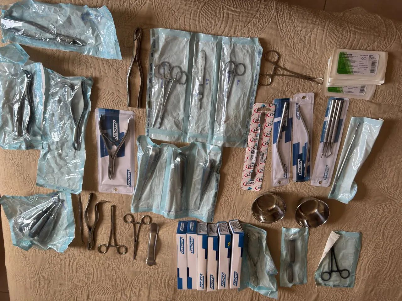 Material Cirugia completo. Dentista. - Foto 3