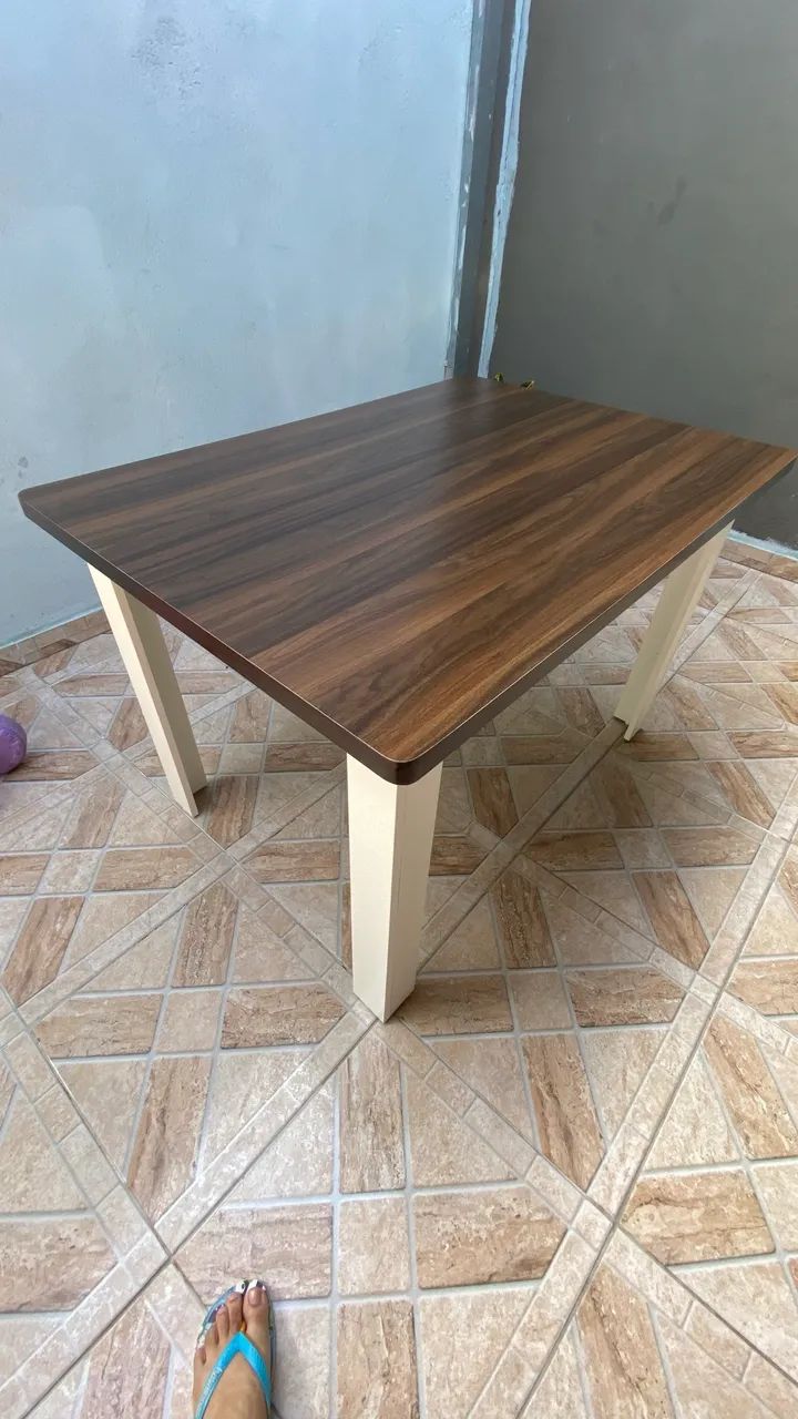Vendo mesa em MDF - linda!  - Foto 2