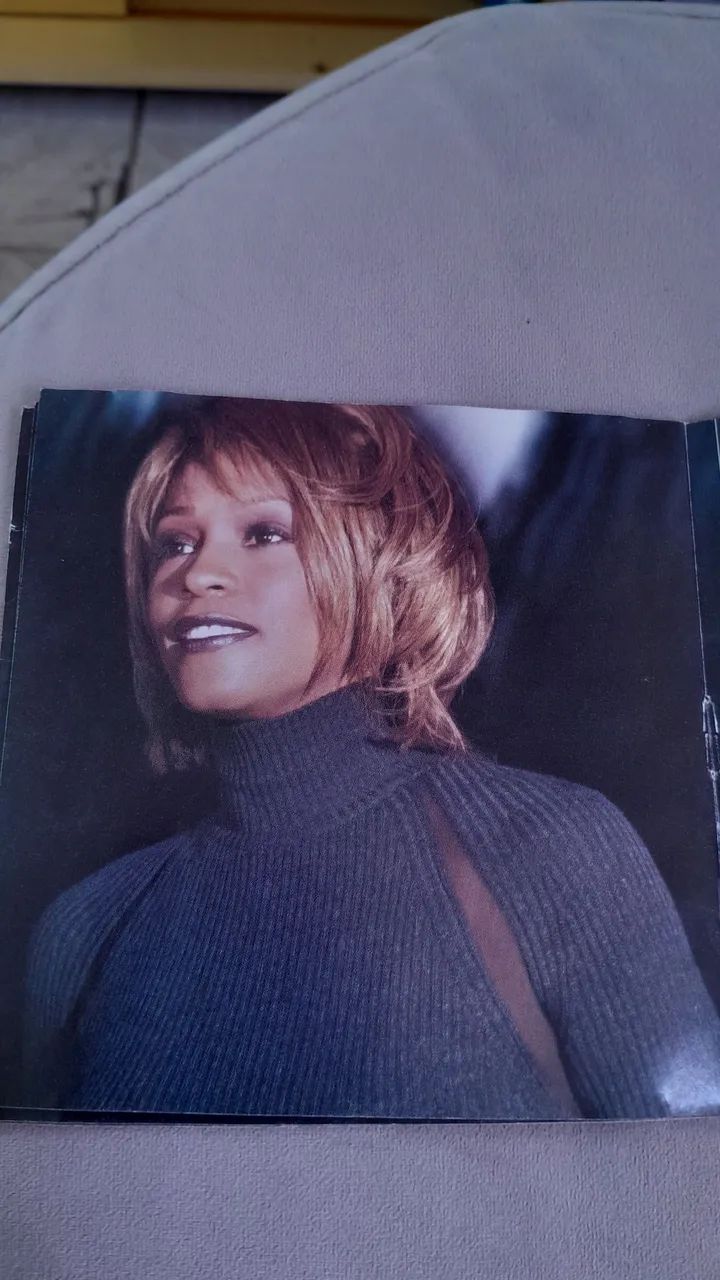 Kit com 2 CDs de Whitney Houston  - Foto 4