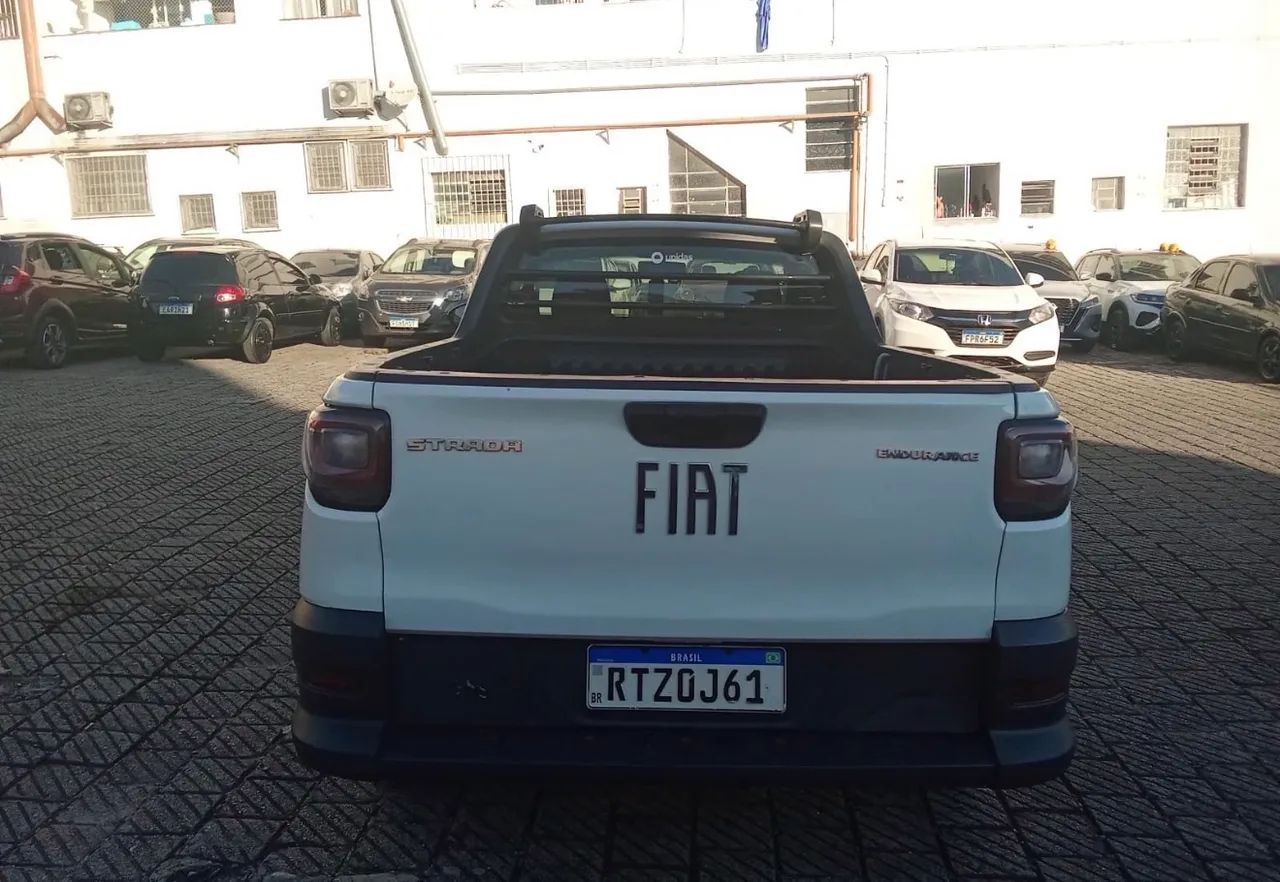 Fiat Strada Endurance 1.4 Flex 8V CS Plus 2022 - Foto 5