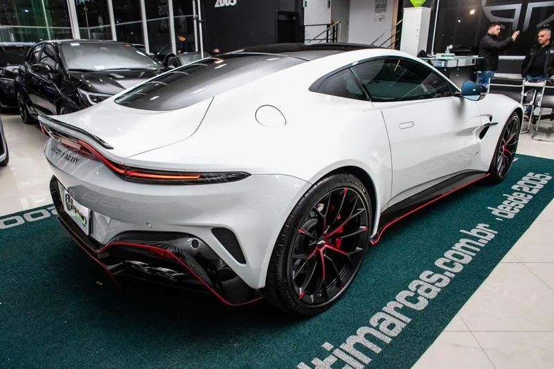 Aston Martin Vantage S Coupe 4.0 V8 680cv, foto 6 de 20