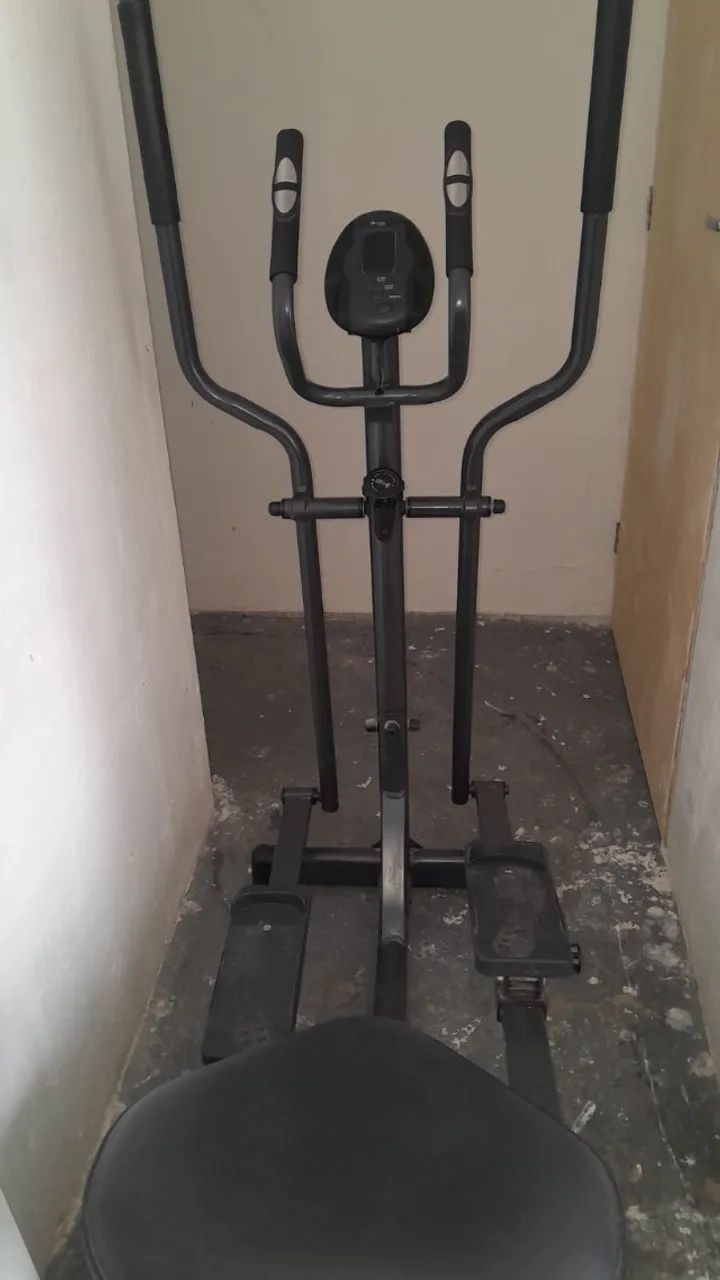 Elíptico/ bicicleta 2 em 1  - Foto 2