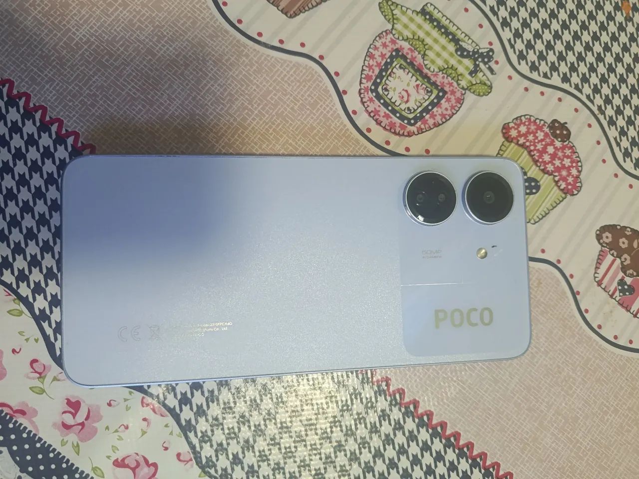 Vendo celular poco c65 novo 