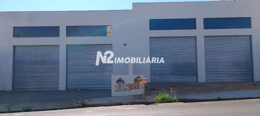Aluguel Barracão SANTA MONICA