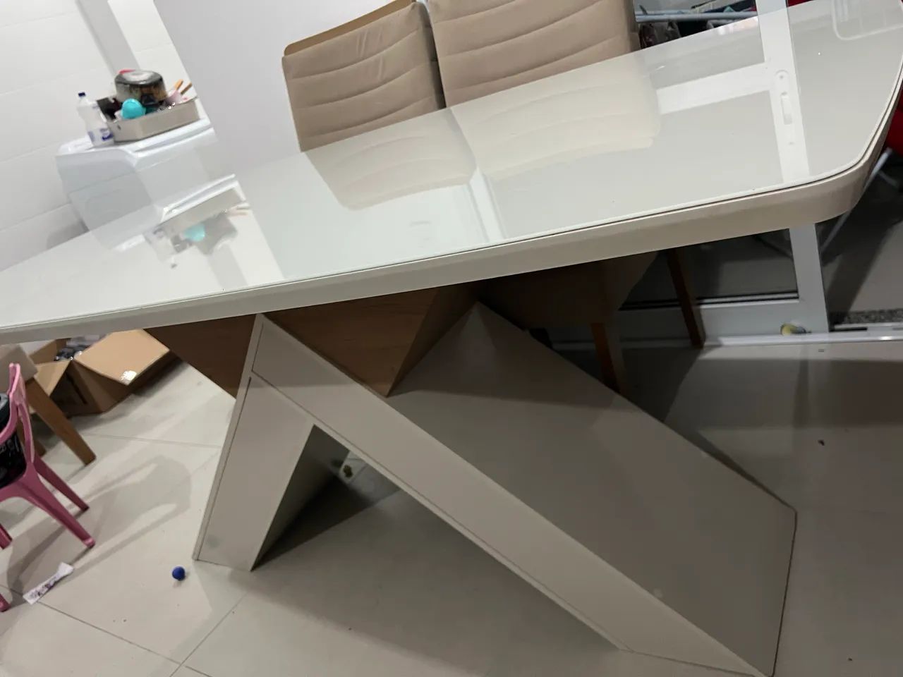 Mesa linda com tampo de vidro - Foto 4