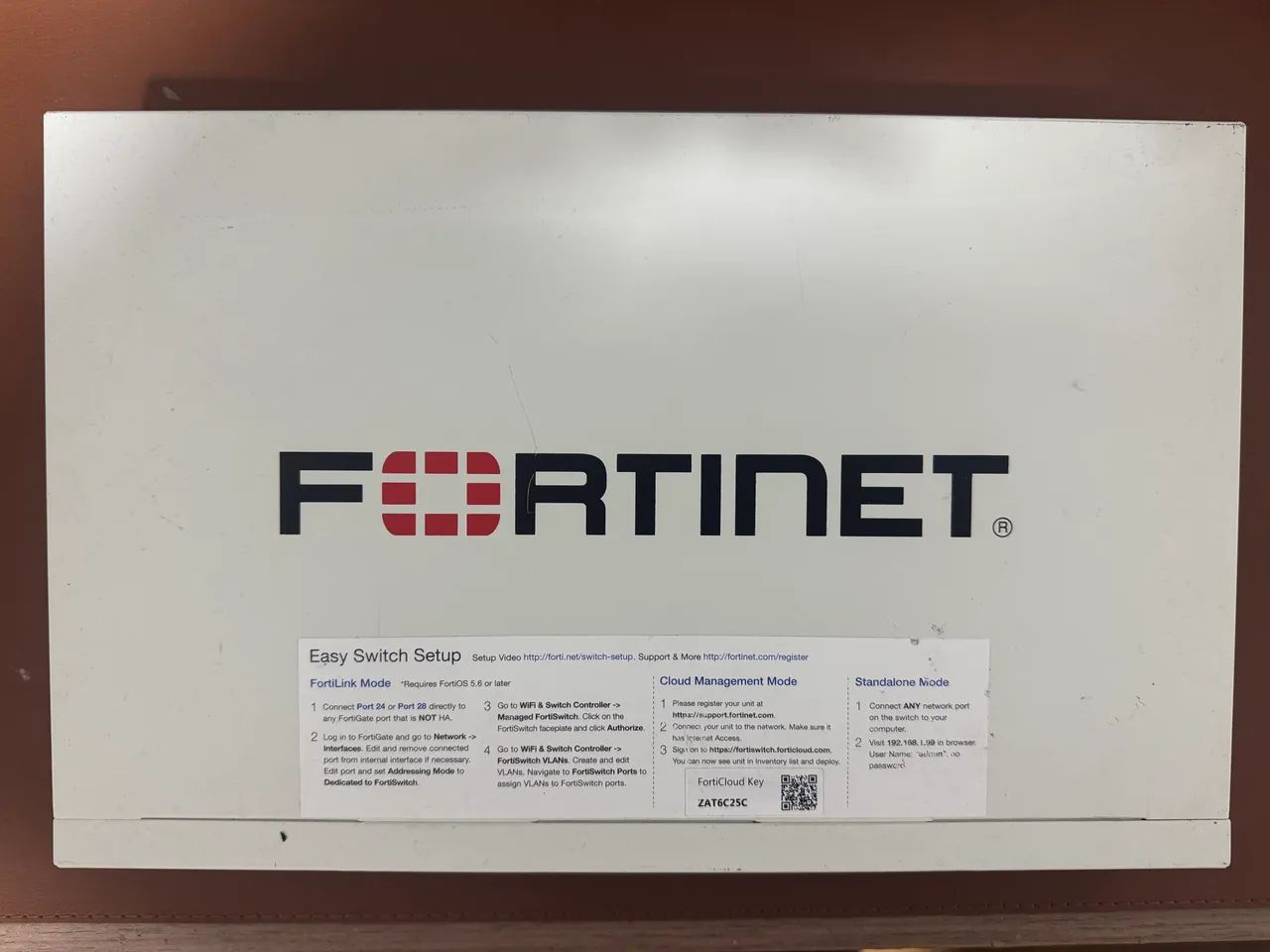 Switch Fortinet FS124E