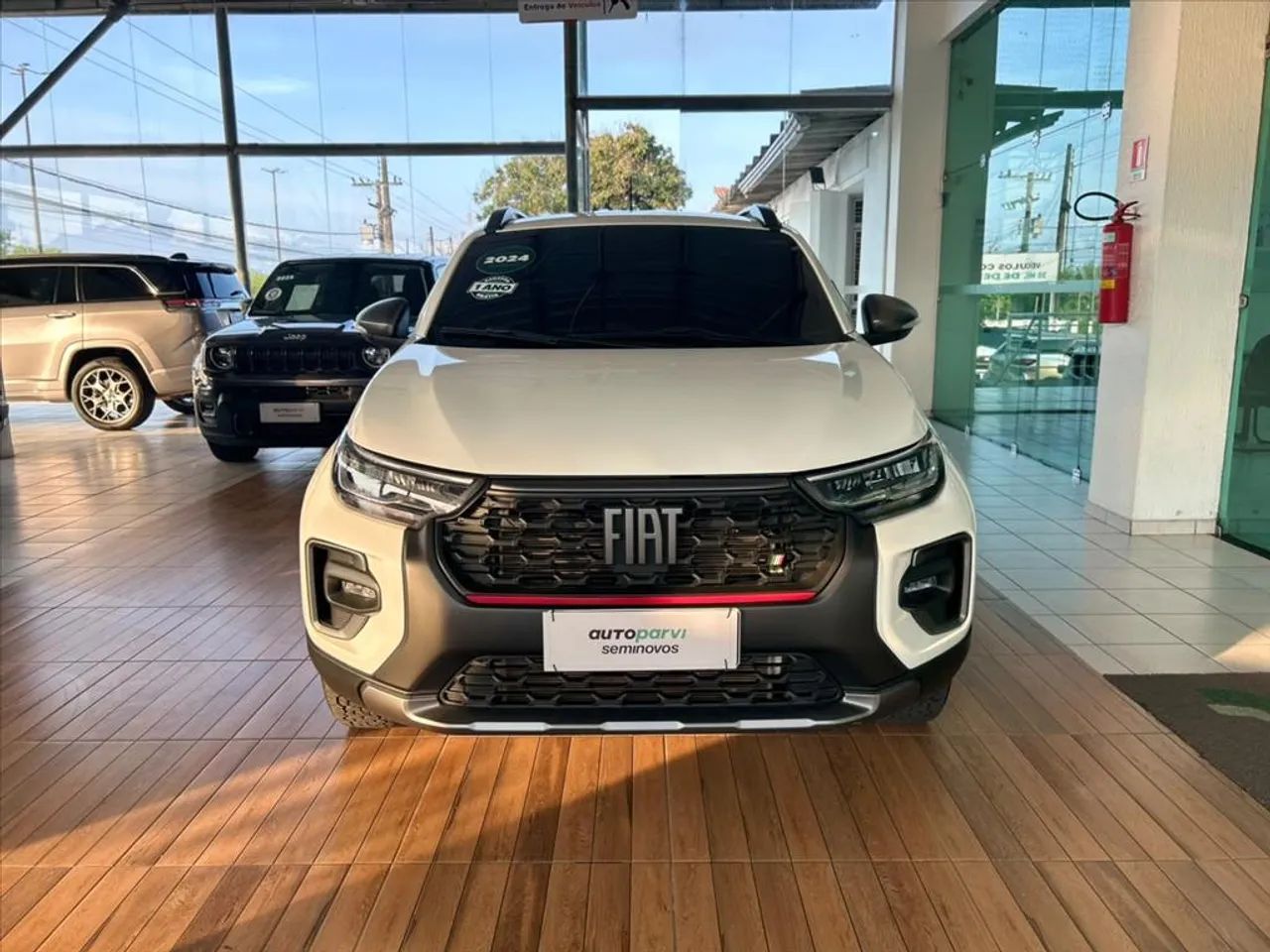 Fiat Strada Ultra 1.0 Flex Turbo CD Aut. 2024 - Foto 2