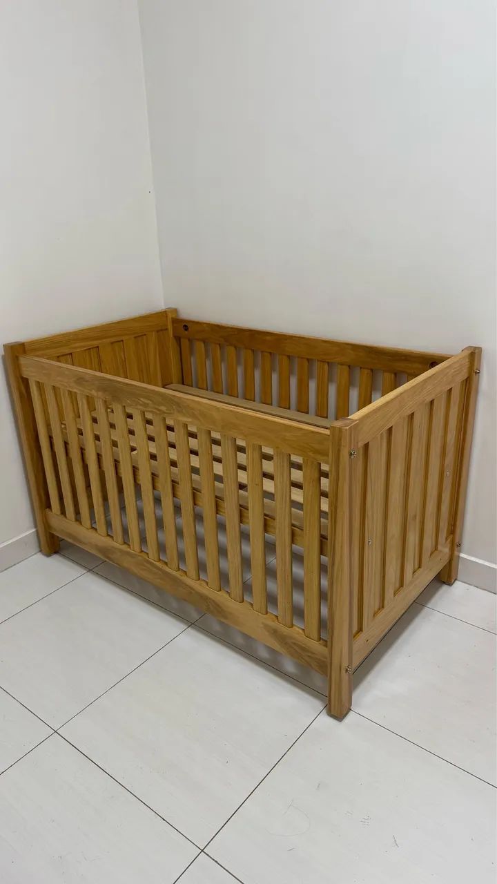 Berço em madeira Angico