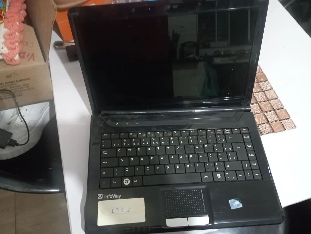 Notebook com defeito e avaria