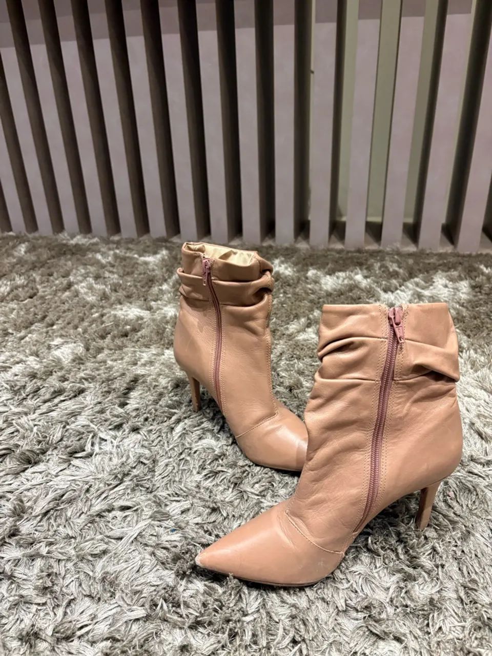 bota AREZZO