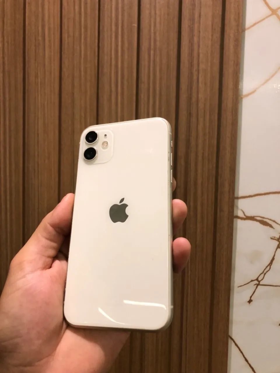 iPhone 11 branco - Foto 2