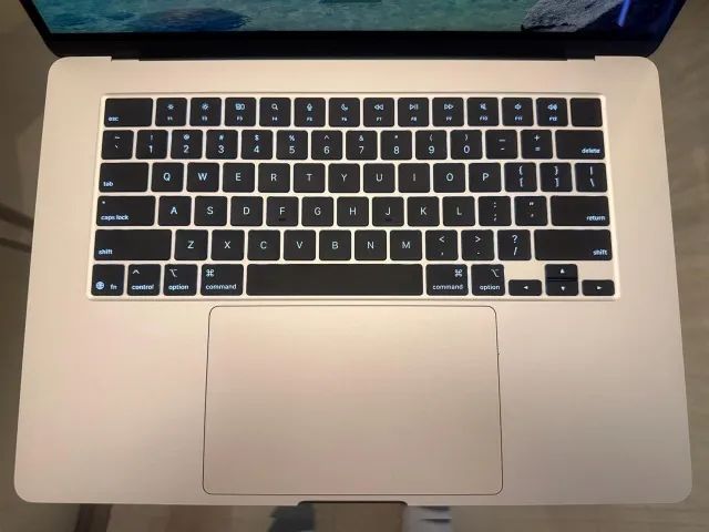 MacBook Air 15 M4 - Foto 2
