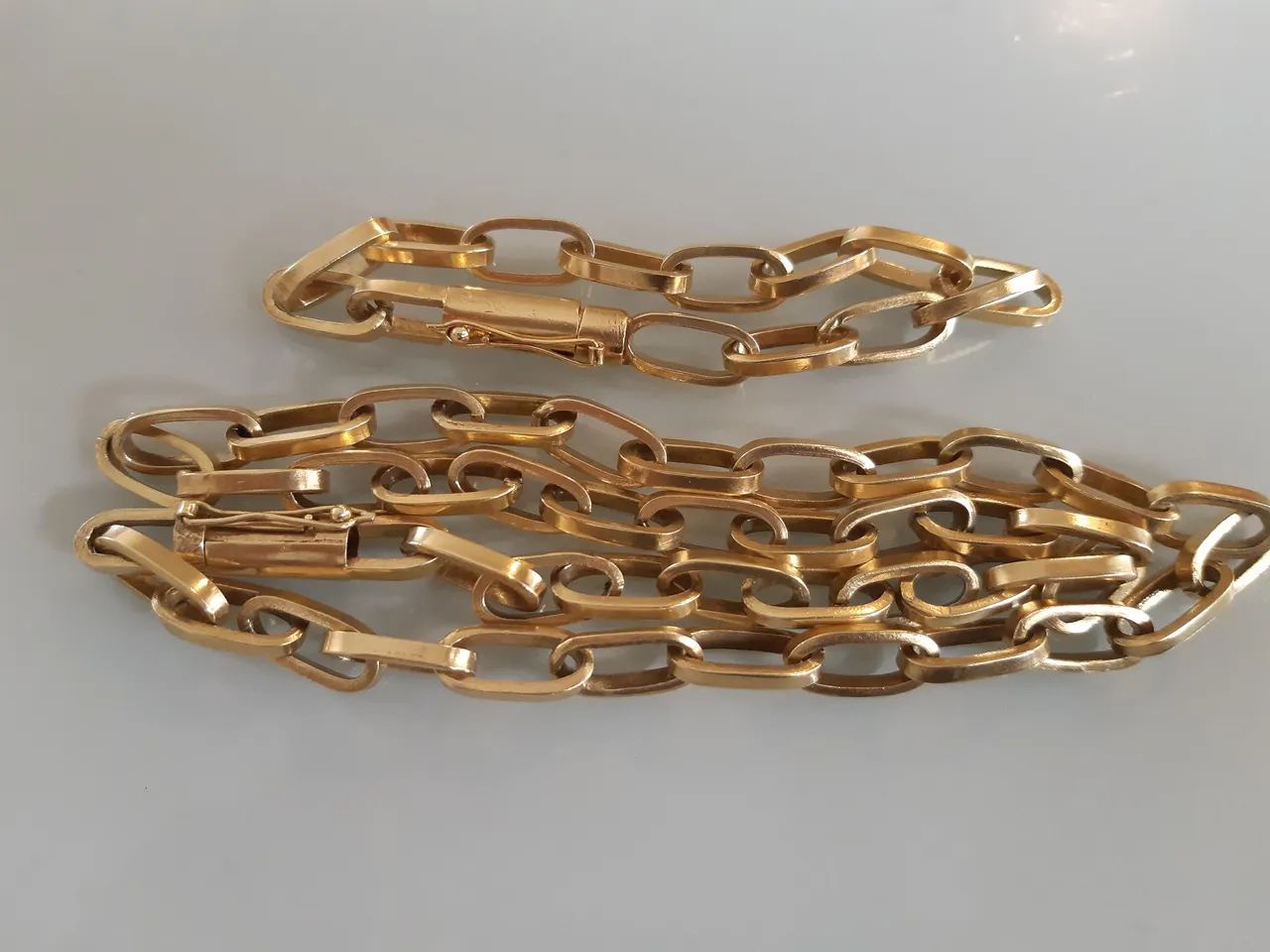 Corrente cartie Ouro e Prata. 