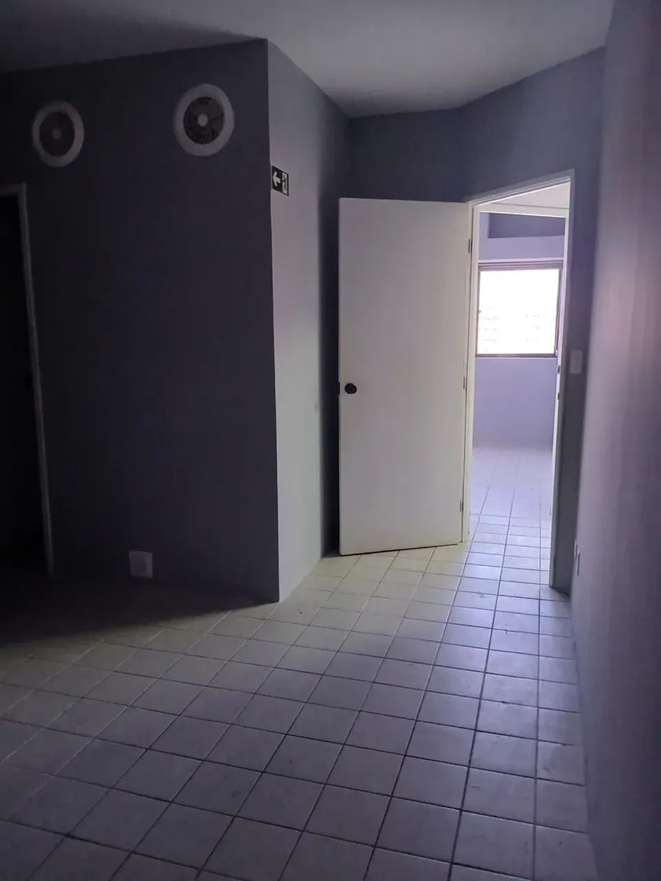Imóvel para aluguel possui 60 metros quadrados com 2 quartos em Coelhos - Recife - PE - Foto 2