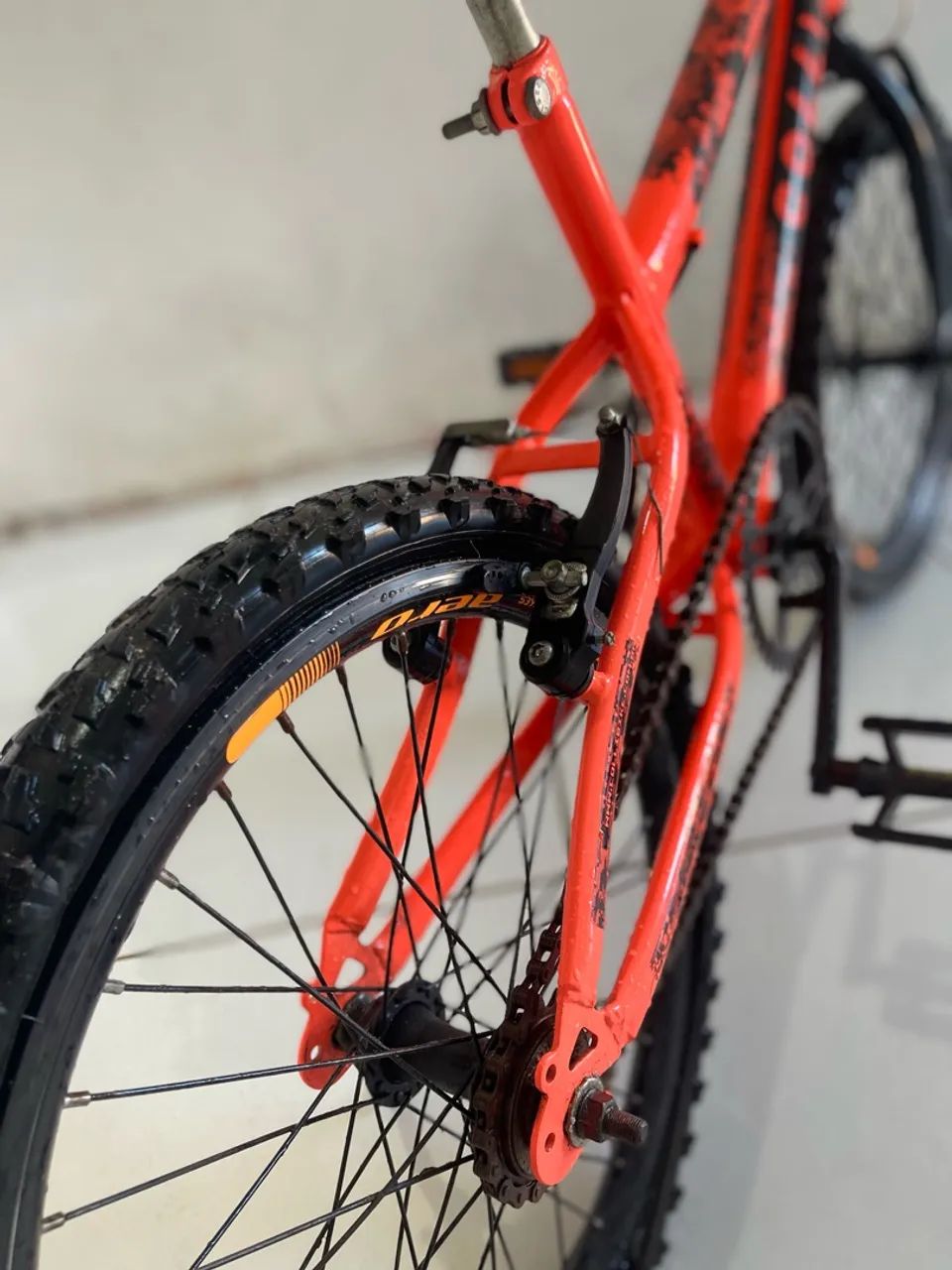 Bicicleta impecável  - Foto 5