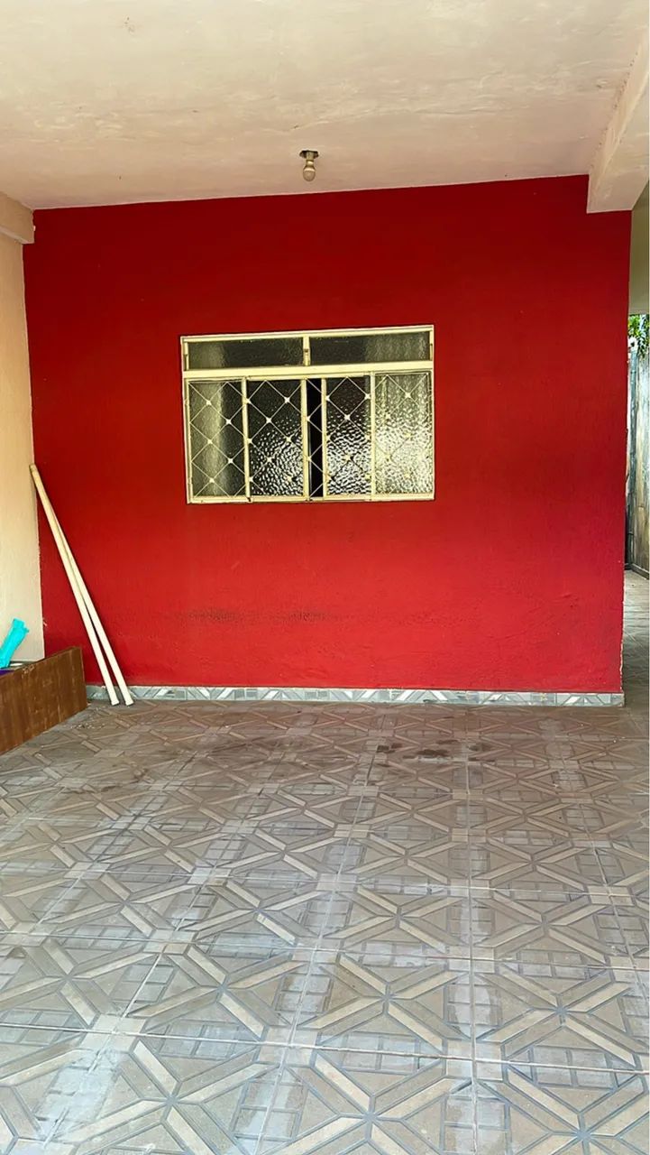 URGENTE- Vende-se Sobrado Amplo e Bem Localizado - Foto 2