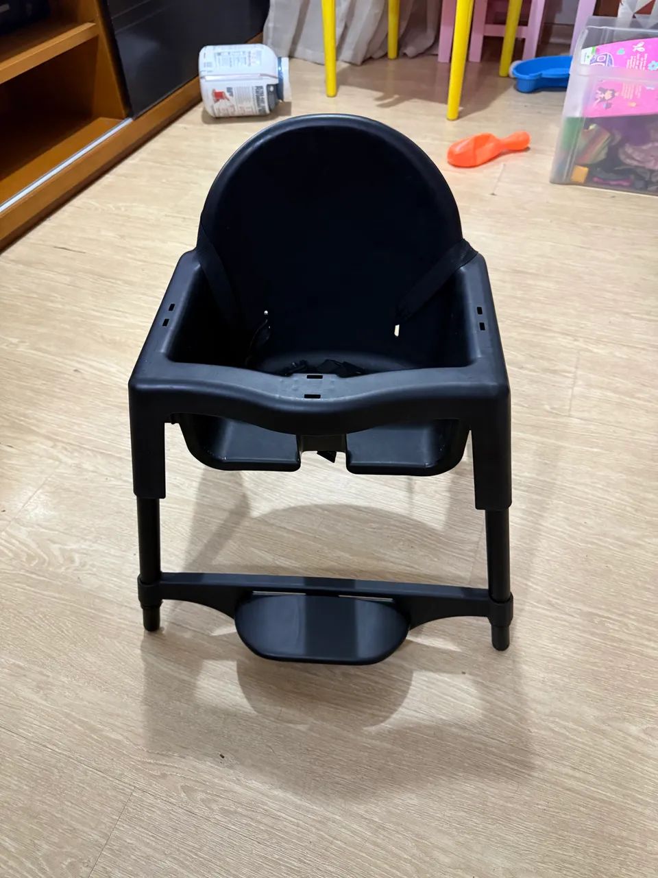 Cadeira de refeição infantil preta - Foto 3