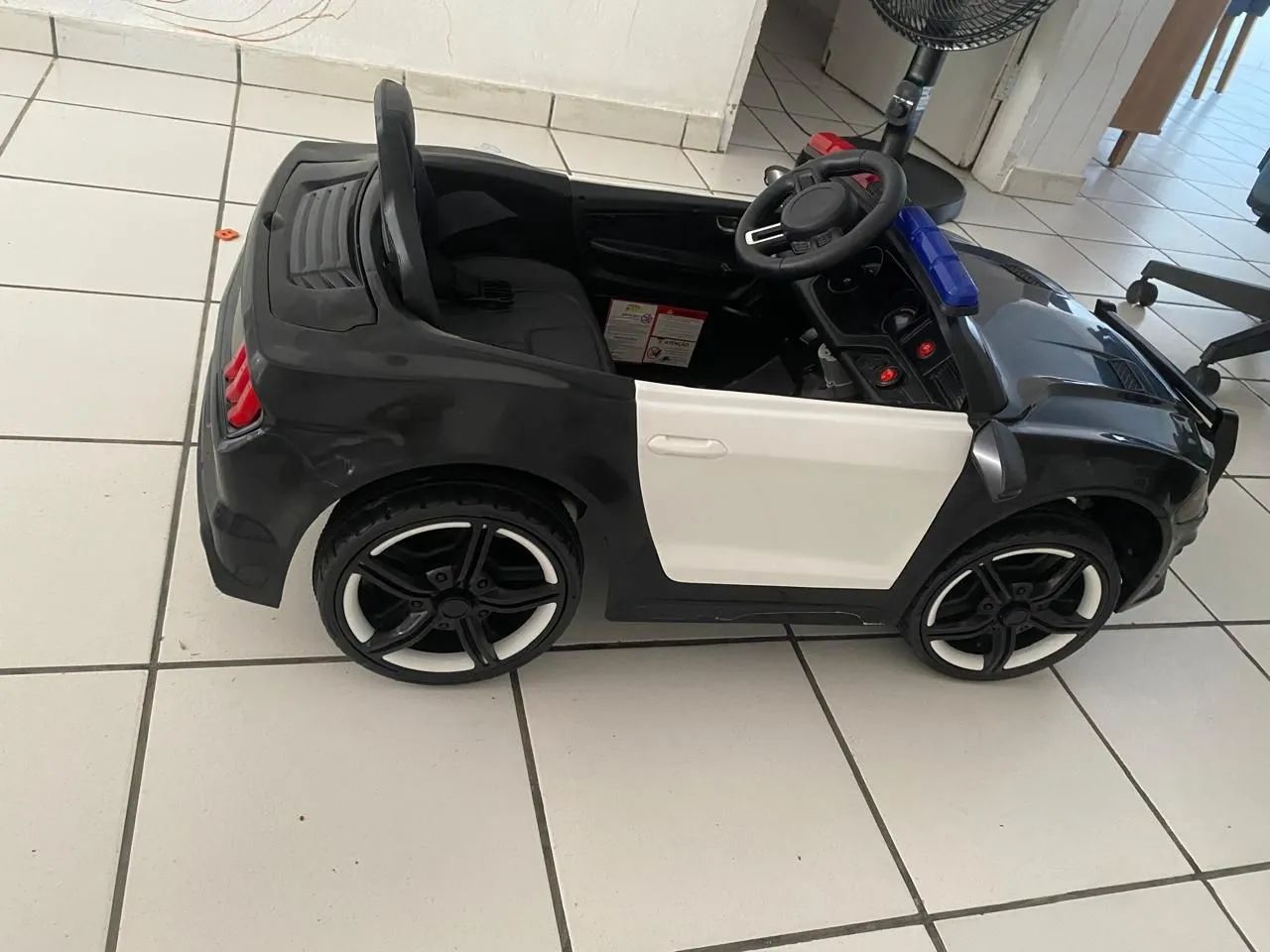 CARRINHO DE POLÍCIA ELÉTRICO INFANTIL - Foto 3