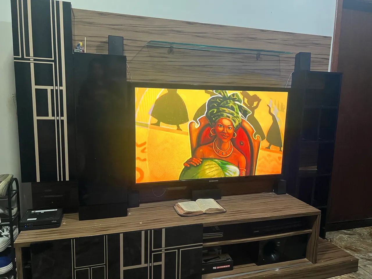 ? Painel para TV com Rack e Nichos -  - Foto 4