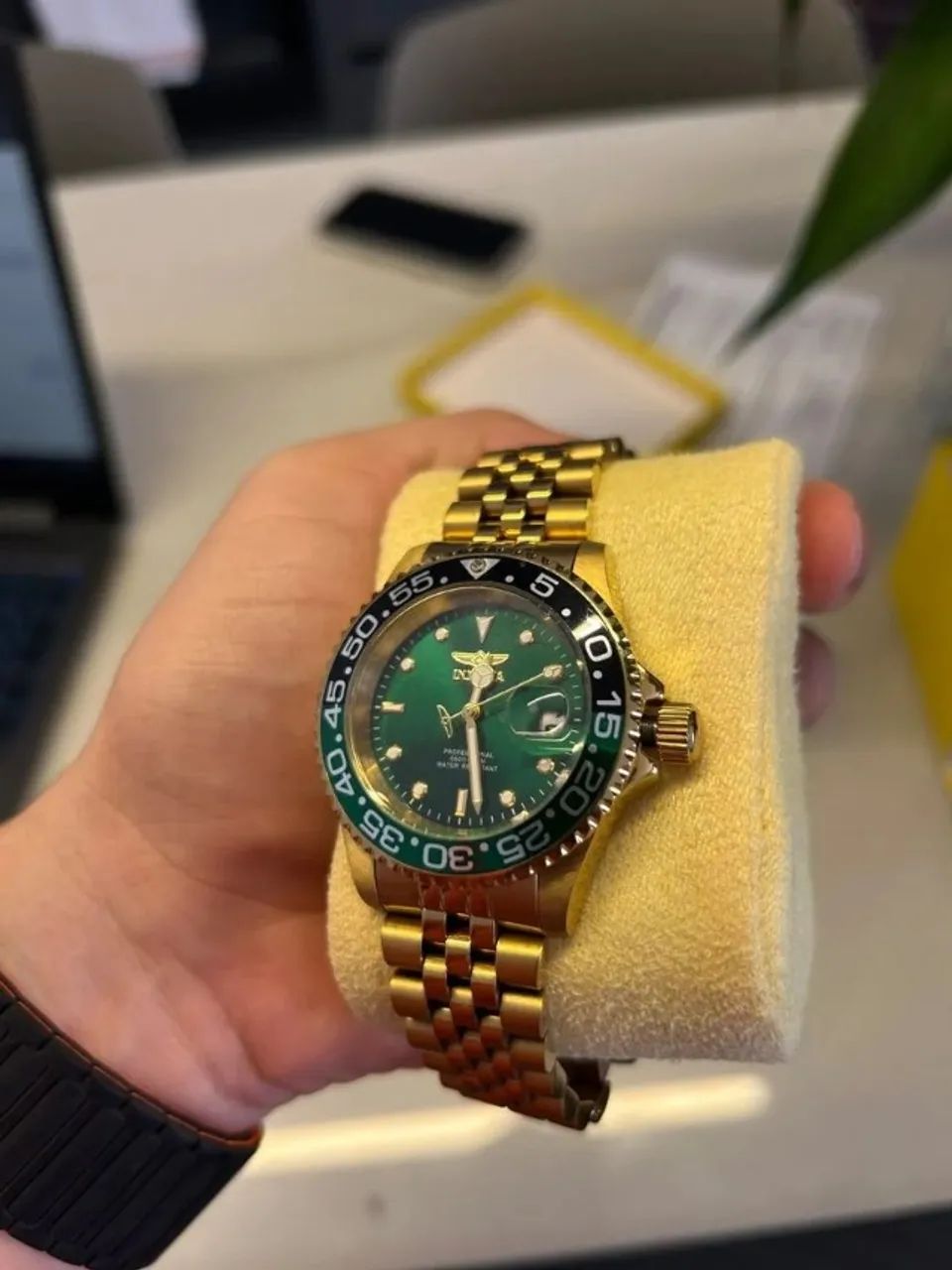 Relógio invicta pro diver 36044 dourado - Foto 3