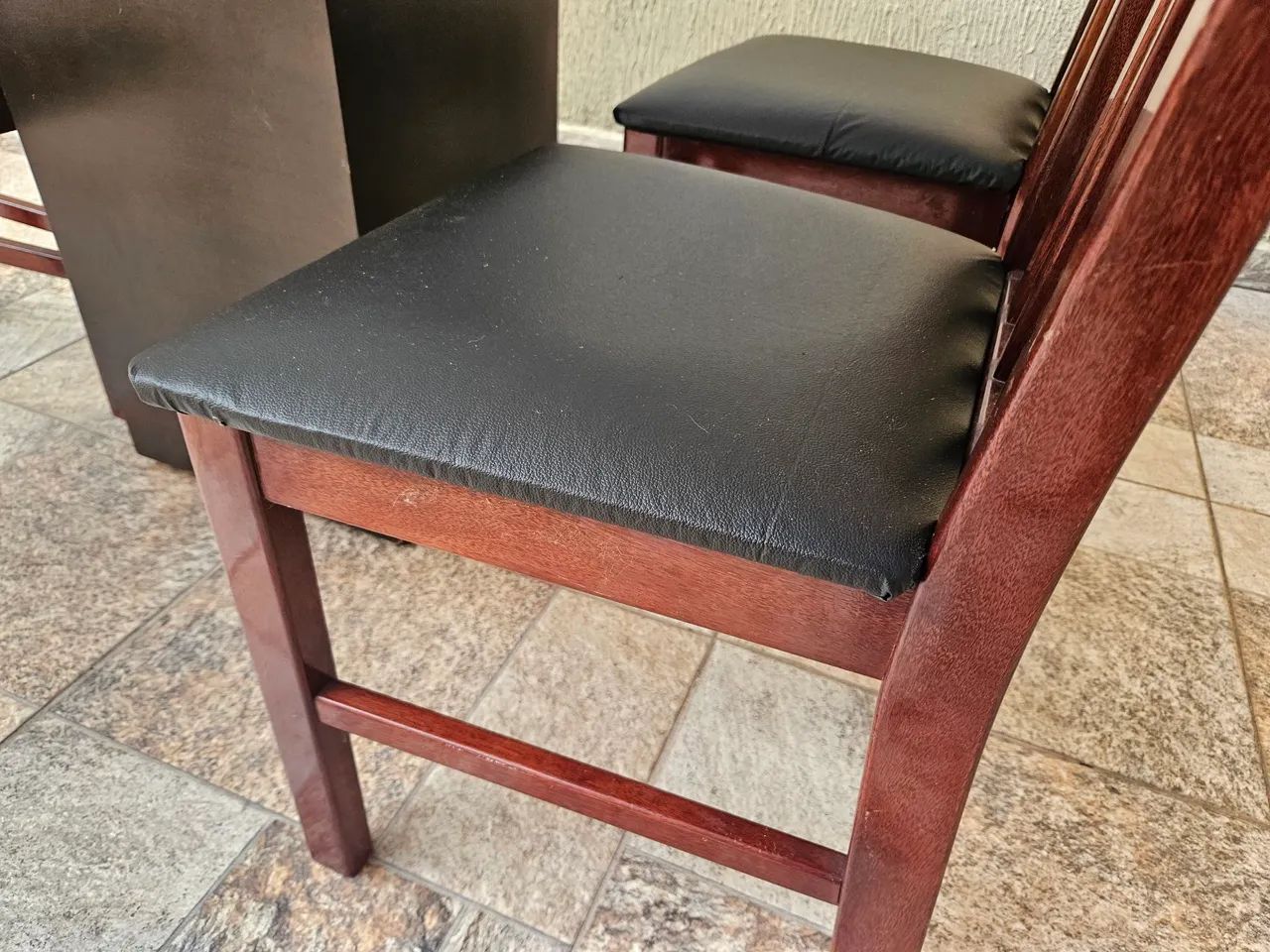 Mesa de vidro, com 4 cadeiras, Entrego também!! - Foto 3