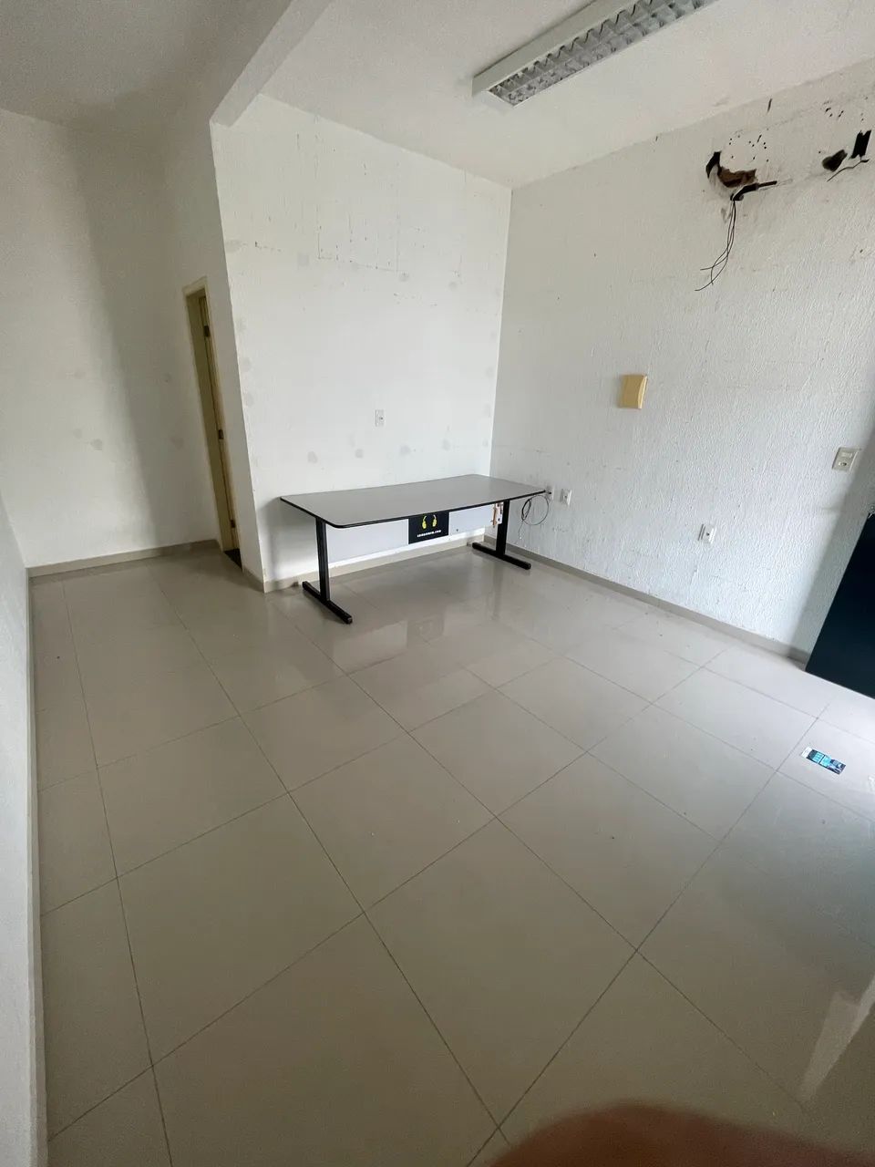 Sala Comercial na Principal da Estrada do Manôa | 2º Andar | R$ 1.500 - Foto 2