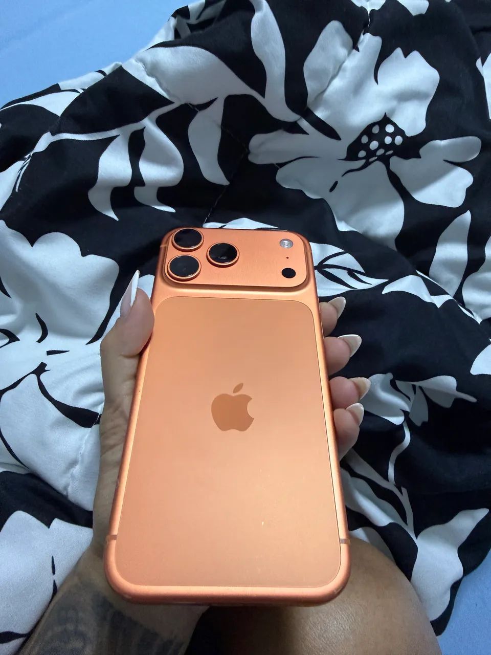 IPHONE 17 PRO MAX 256gb laranja - Celulares e Smartphones