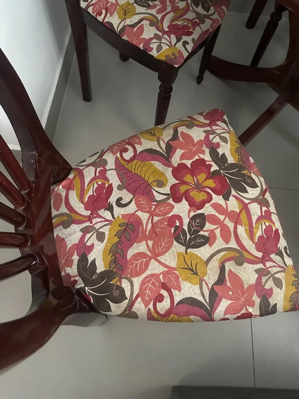 Mesa de jantar 4 cadeiras  - Foto 5
