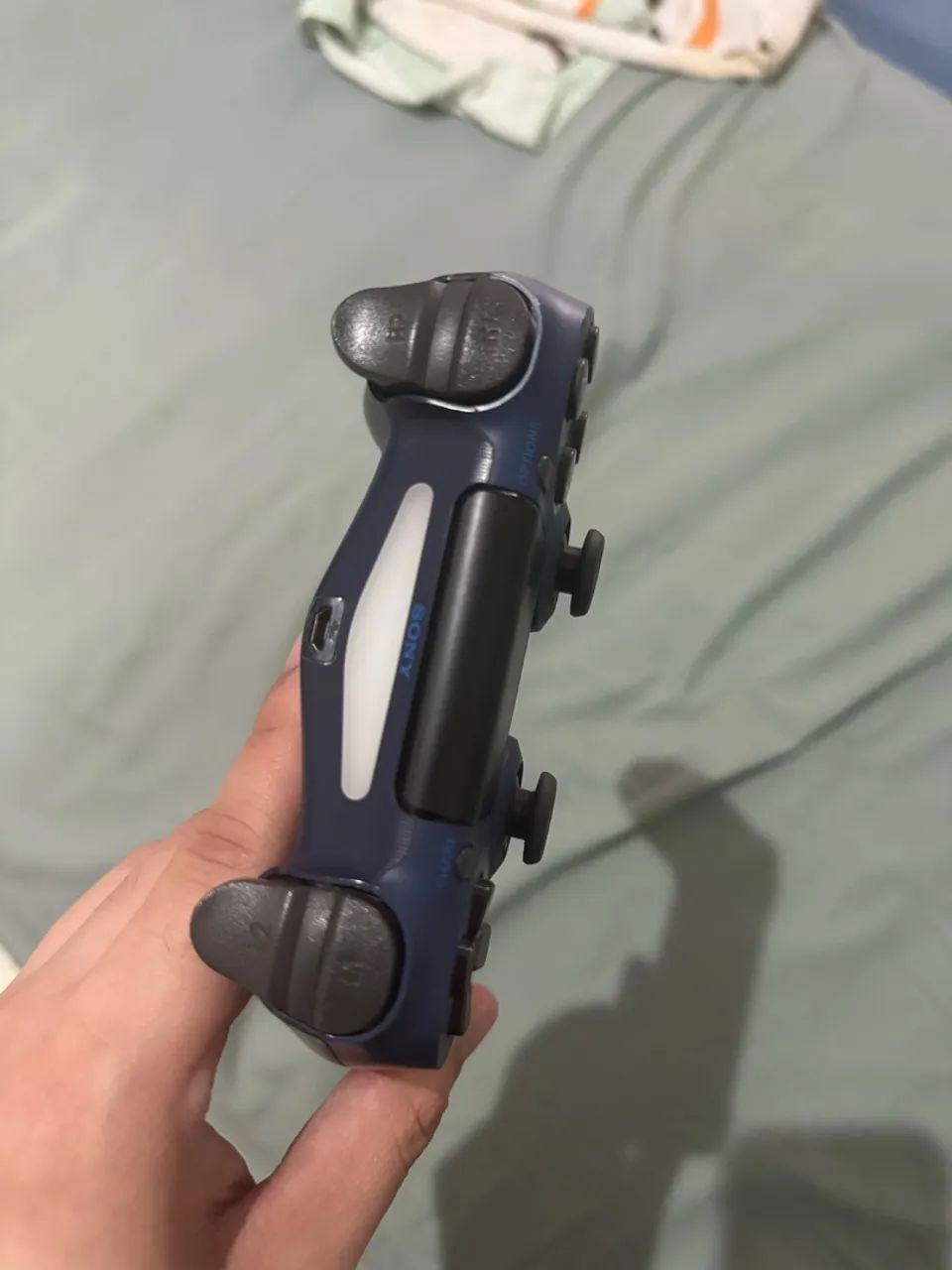 Controle  DUALSHOCK 4 original - Foto 2