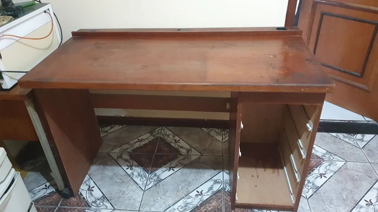 Mesa de escritório de  madeira - Foto 2