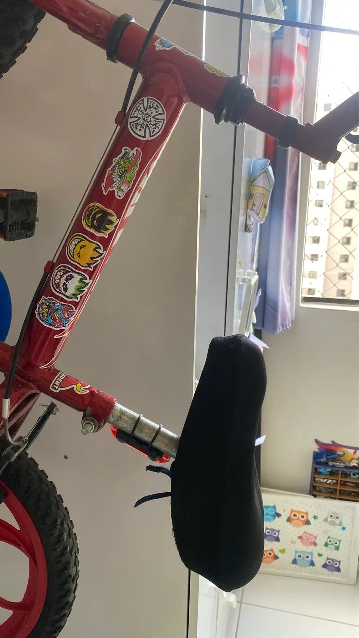 Bicicleta aro 16 Hotwheels  - Foto 2