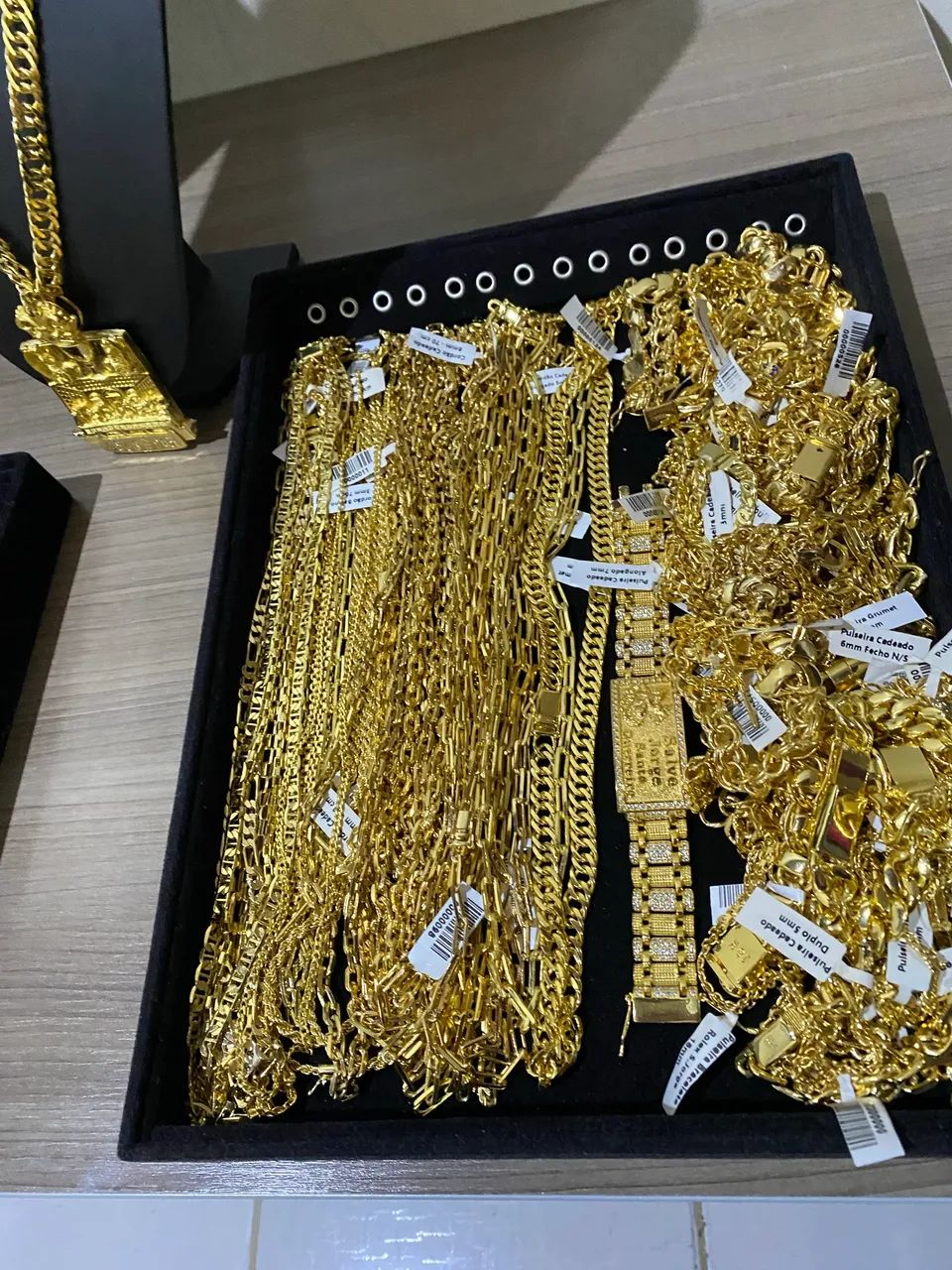 Cordões,Relógios,Pulseiras,Dedeiras e Pingentes - Foto 2