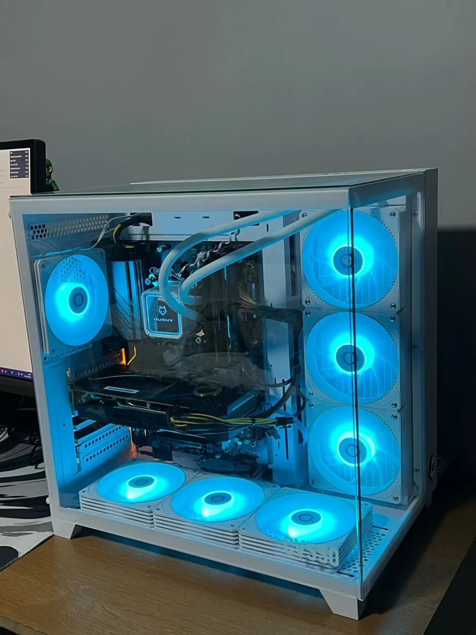 PC GAMER - RX5700 XT 8GB - Foto 4