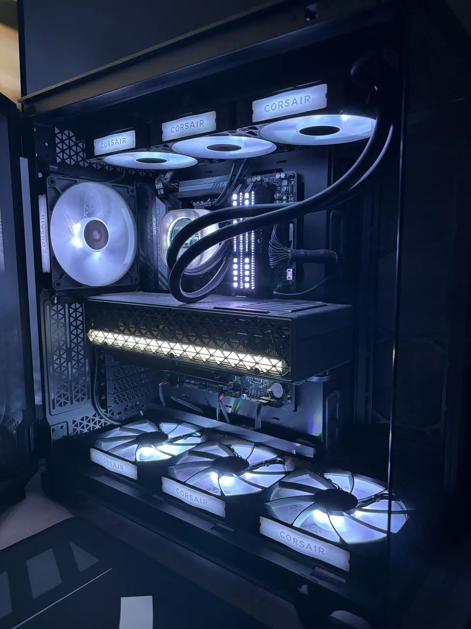 Setup Gamer High-End Completo | 9800X3D + RX 9070 XT Nitro+