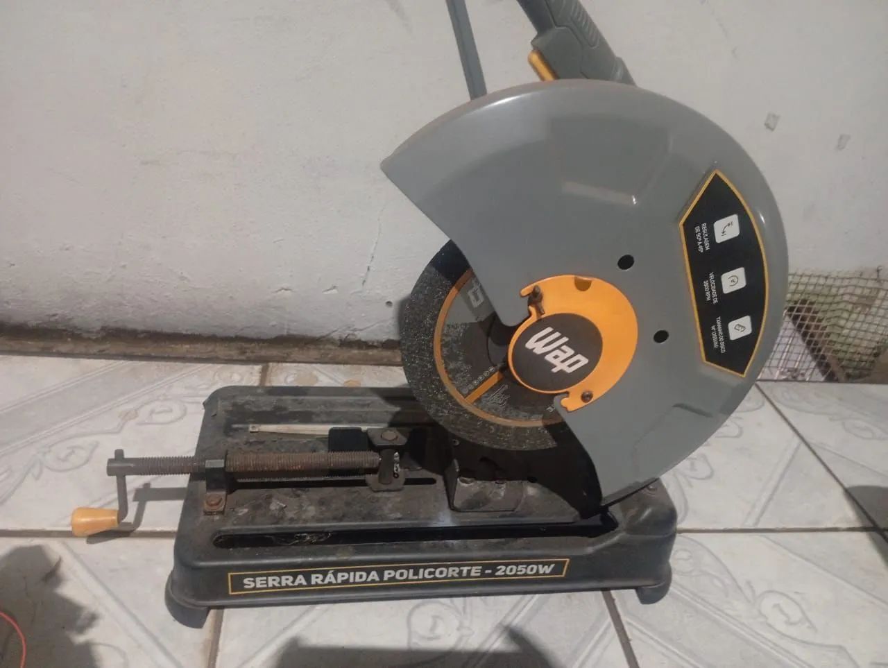 Vendo Serra de bancada 2050W