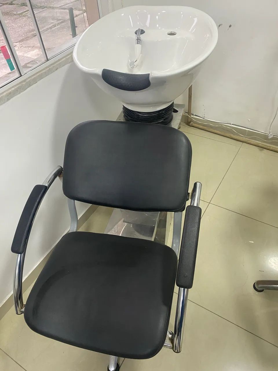 Lavatório de porcelana