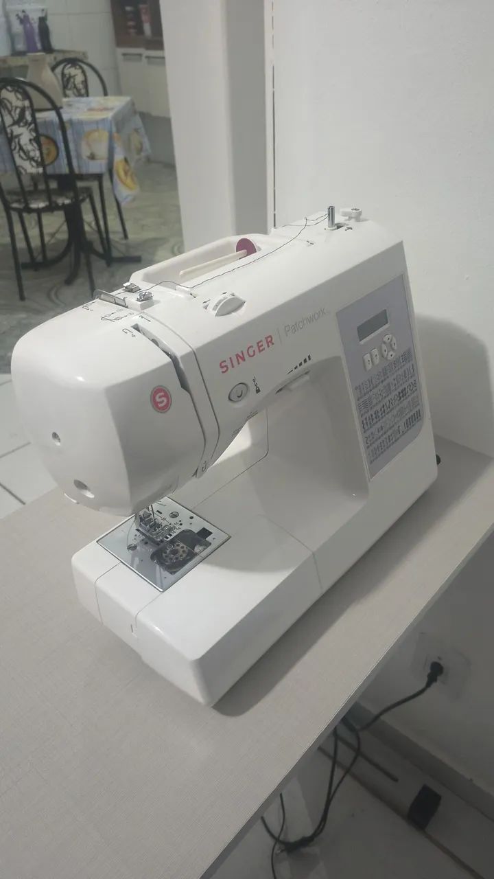 Máquina de Costura Singer 7285 Patchwork Eletrônica  - Foto 3