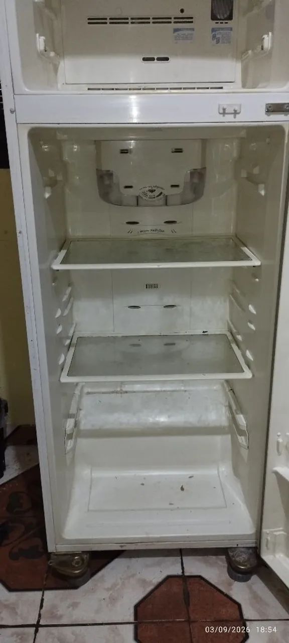 Geladeira Eletrolux - Foto 2