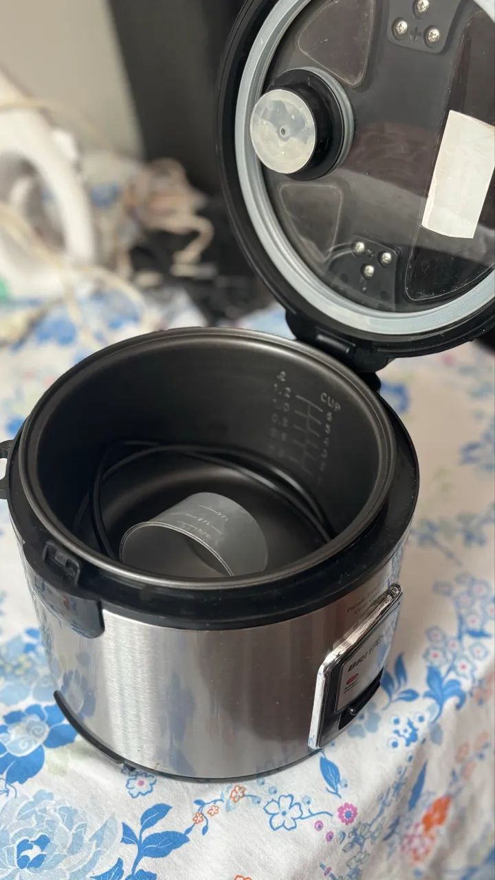 Panela Elétrica+ Ferro de passar+Roteador R$100,00