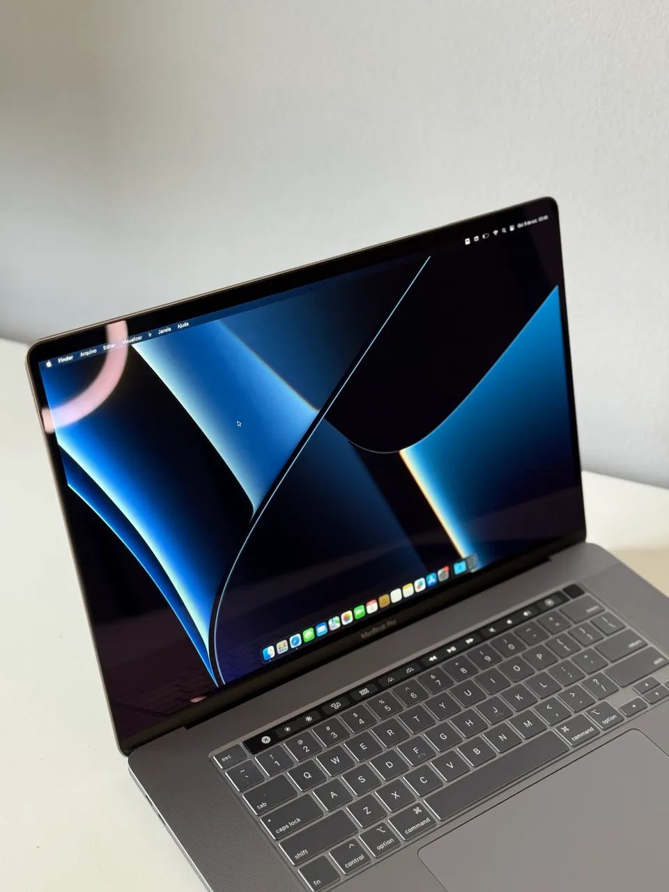 MacBook Pro 2019 i7 - 32GB RAM - 512GB SSD - Notebooks - Paralela