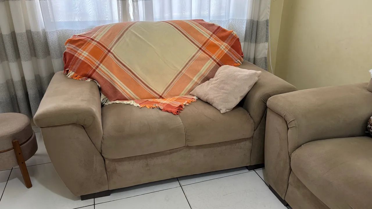 Sofá 2 e 3 lugares usado