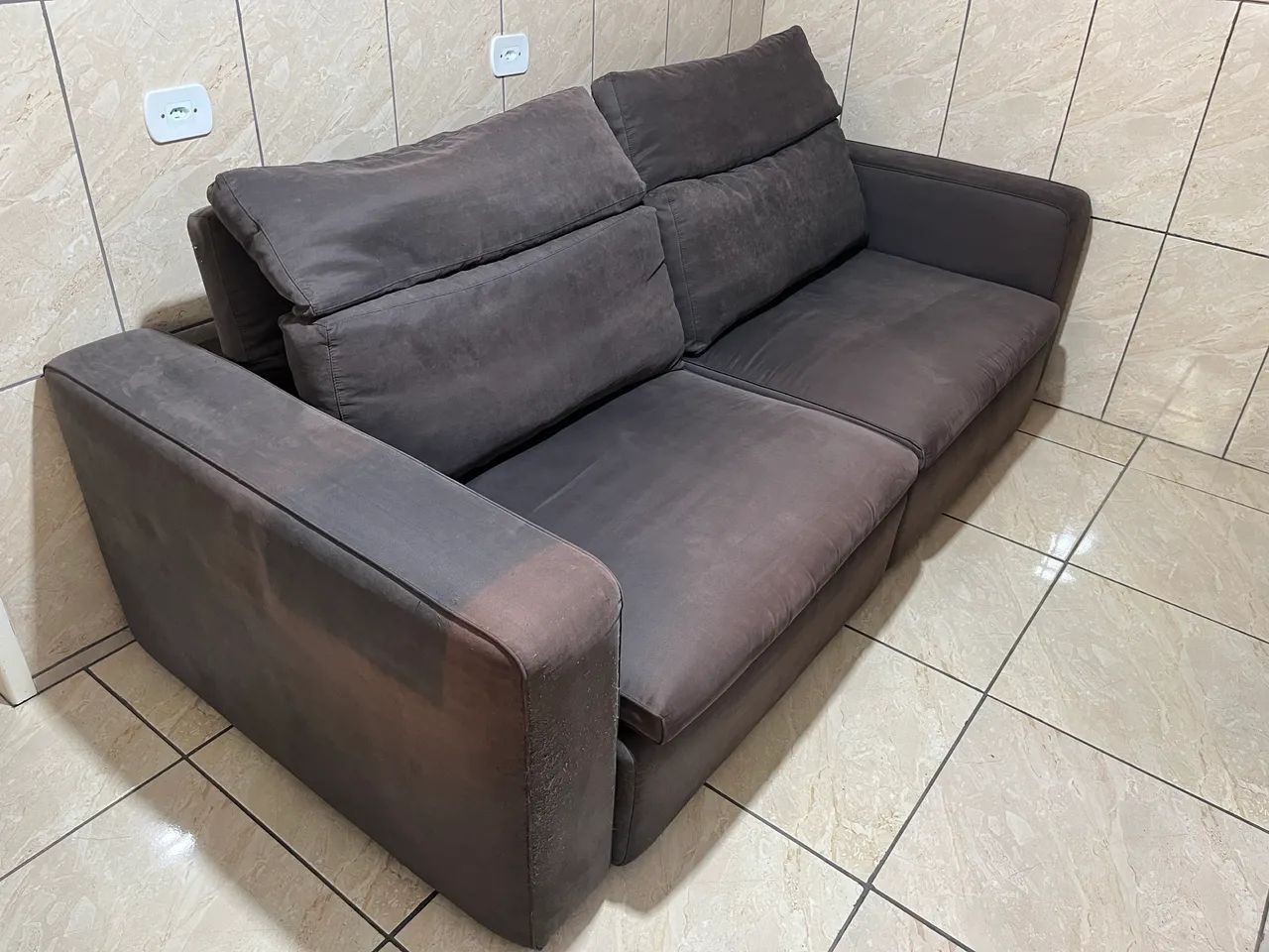 Sofá Retrátil e Reclinável Tok&Stok na Cor Marrom - Foto 3