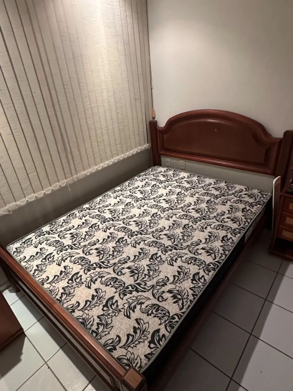 Cama de casal com colchão