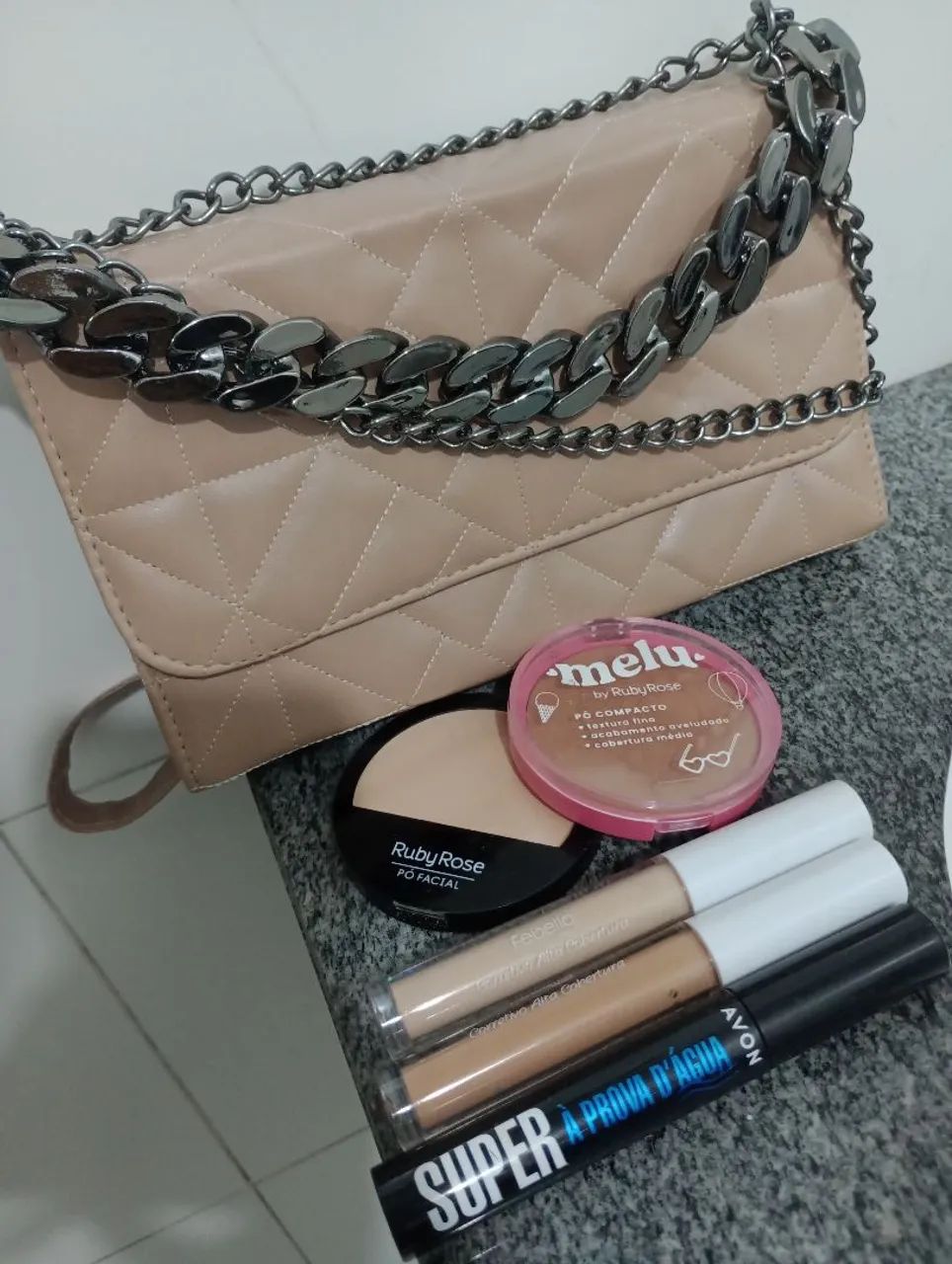 NA COMPRA DE SHAMPOO ANTIRRESIDUO E FIXADOR, GANHA BRINDE+MAKE? - Foto 3