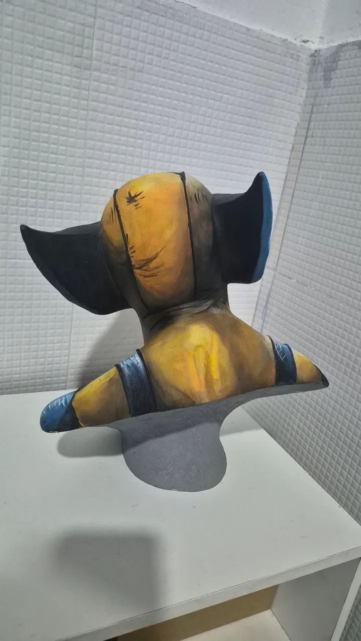 Busto wolverine 30x40cm aprox - Foto 4